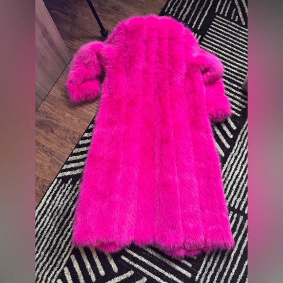 Vibrant Hot Pink Faux Fur Long Coat - Picture 4 of 4